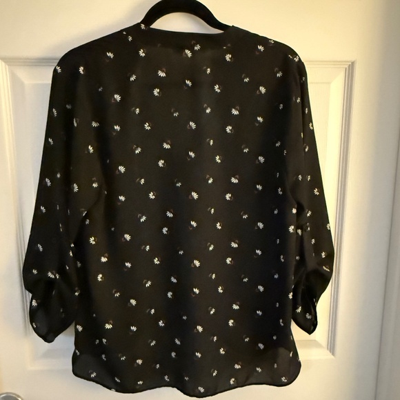 Black top by All in Favor, size Large - Picture 3 of 13